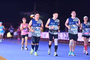 BIB: 
                            <button type="button" onclick="openModal(24221461)" class="btn btn-primary btn-sm float-right btn-popup" data-toggle="modal" data-target=".modal-high-quality">
                        <i class="fas fa-shopping-cart"></i> Add to Cart
                    </button>
                                            <button type="button" onclick="isThisMe(24221461, true)" class="btn btn-success btn-sm float-right btn-popup btn-isme hidden" data-toggle="tooltip" data-placement="bottom" title="นี่คือรูปของคุณใช่ไหม คลิกที่นี่เพื่อเอาเข้าอัลบั้ม">
                        <i class="fas fa-plus"></i> Add to album
                    </button>
                    <button type="button" onclick="isThisMe(24221461, false)" class="btn btn-warning btn-sm float-right btn-popup btn-isnotme hidden">
                        <i class="fas fa-ban"></i> Remove from album
                    </button>